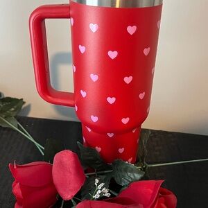 Heart Patterned Pink 40 oz
